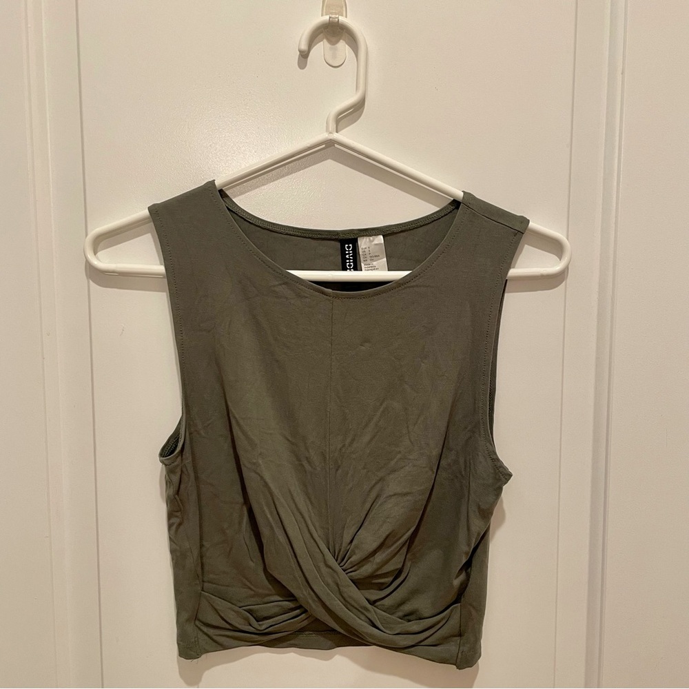 H&M Women’s small olive green twist crop top